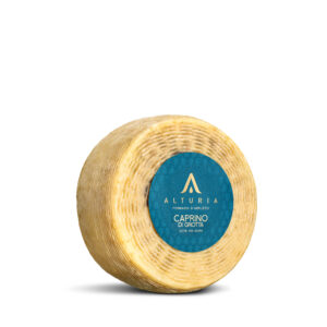 Caprino di grotta Alturia, formaggio stagionato prodotto in Abruzzo