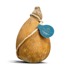 Caciocavallo di grotta Alturia, formaggio stagionato prodotto in Abruzzo